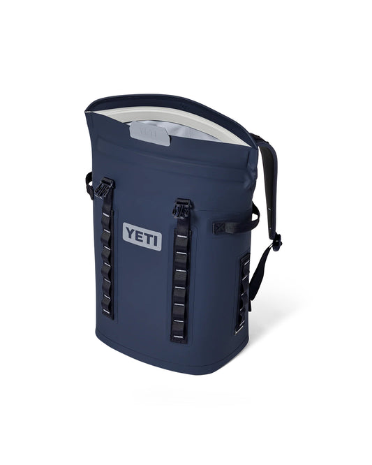 Yeti Hopper Backpack Cooler M20 Classic Navy open