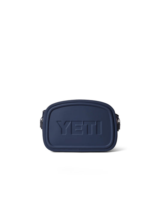 Yeti Hopper Backpack Cooler M20 Classic Navy bottom
