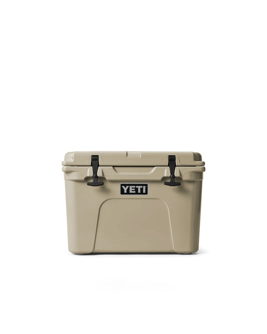 Yeti Tundra 35 Tan cooler front