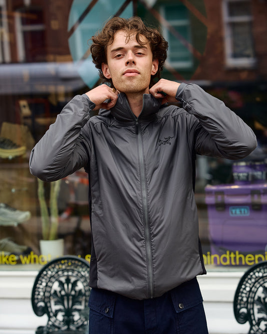 arcteryx-atom-hoody-grey-cloud-black