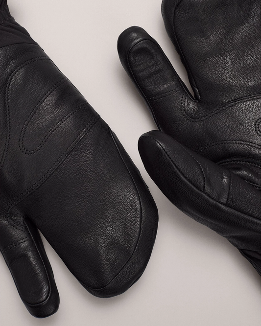 Arc'teryx Sabre Index Mitt Black | Behind The Pines Arc'teryx Sabre Index Mitt Black | Behind The Pines