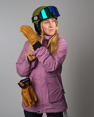 Behind The Pines Helios Matte Black White / Aurora Green