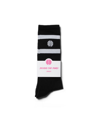 Behind The Pines Sport Socks Script Black / White
