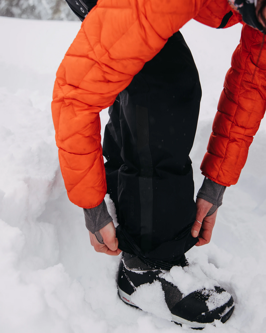 Burton Women's Burton AK Tusk GORE-TEX PRO 3L Bib Pants True Black