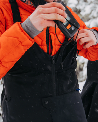 Burton Women's Burton AK Tusk GORE-TEX PRO 3L Bib Pants True Black