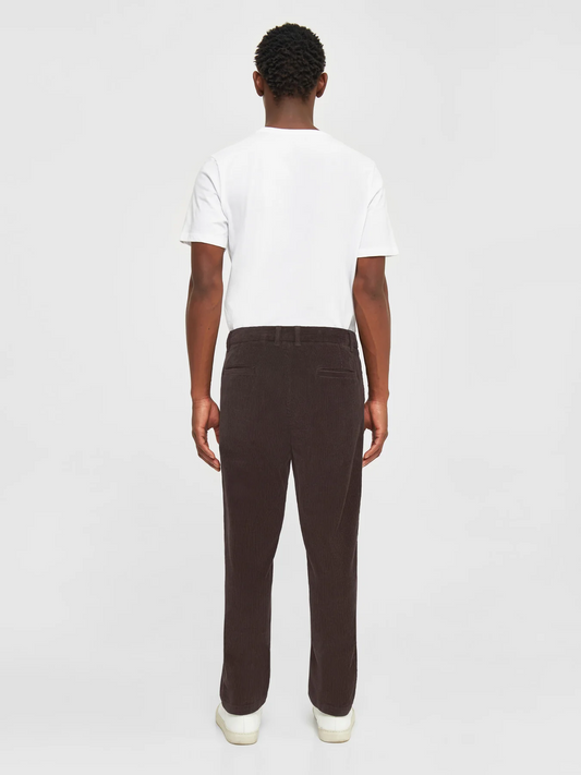 KnowledgeCotton Apparel Chuck 8 Wales Corduroy Chino Chocolate Plum