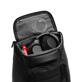 Db Hugger Backpack 30L Black Out