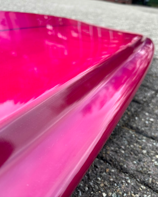 Gliding Dutchman ''De Strijkbout'' Edgeboard Red Gloss