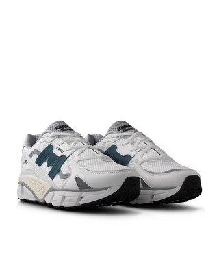 Karhu Super Fulcrum White / Deep Dive F860011