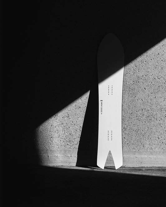 Korua Dart [Brushed] Snowboard