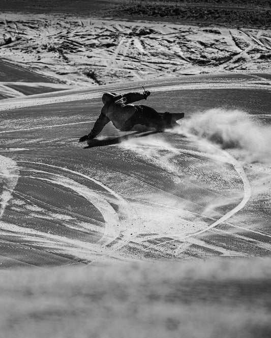 Korua Dart [Brushed] Snowboard