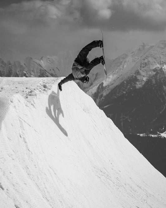 Korua Transition Finder [Brushed] Snowboard