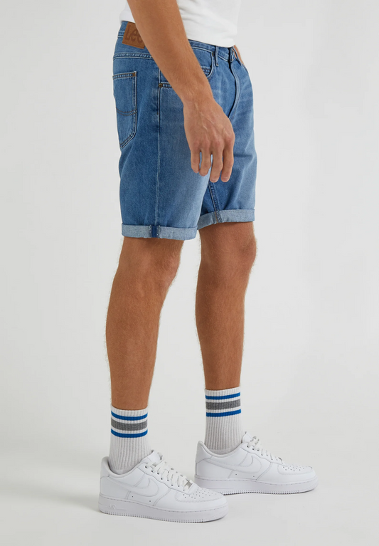 Lee Rider Short Slim Blue Bird Mid Worn