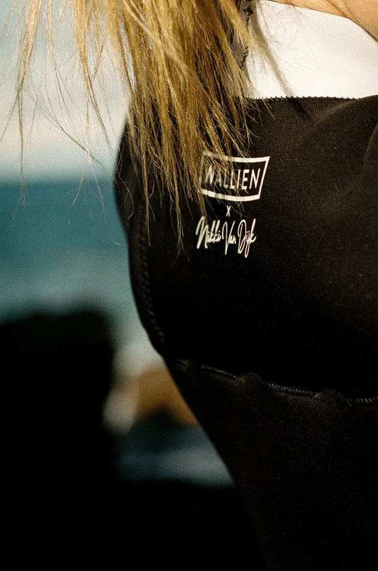 Wallien Nikki Van Dijk Wetsuit 4/3 Retro Monochrome Wetsuit