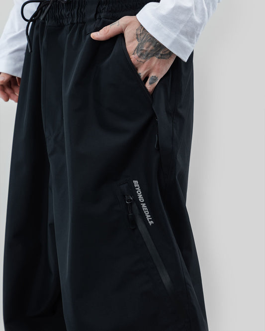 Beyond Medals Park Pants Zip Black