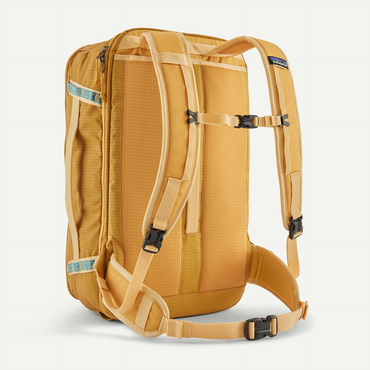 cabin gold patagonia black hole Ultralight, Hole, Mini Waist Bags, Patchwork: Gold, All Adult Adults, Patchwork: Cabin Gold, One Size, Patchwork: Cabin Sports & Outdoors sided suitcase with enough room for world travel Patagonia Black Hole Duffel -