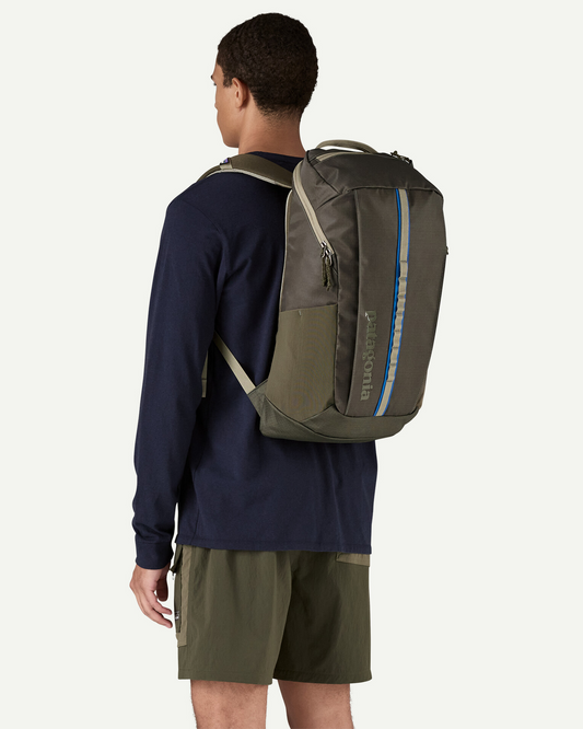 Patagonia Black Hole Pack 25L - Durable & Weather-Resistant - Basin Green