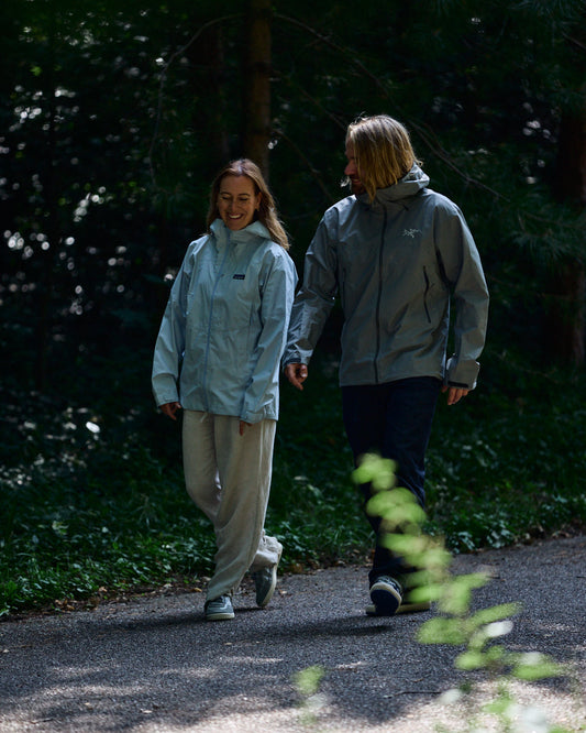 patagonia-ws-boulder-fork-rain-jacket-lifestyle