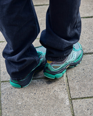 saucony-progrid-omni-9-green-glow-glowaconstrictor-sneakers-02