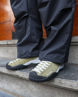 Scarpa Mojito Sage lifestyle on foot detail 1