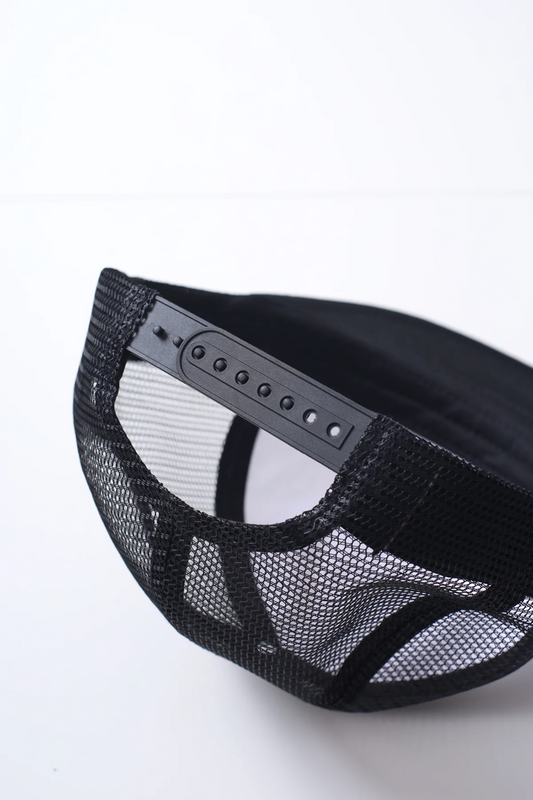 Service Works All You Can Eat Trucker Black / White