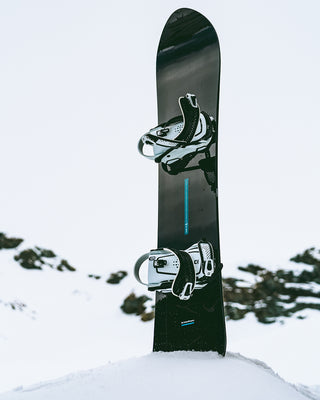 United Shapes Cadet Snowboard