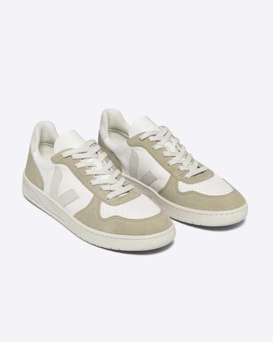 Veja V-10 Chromefree Leather Extra White / Natural Sahara