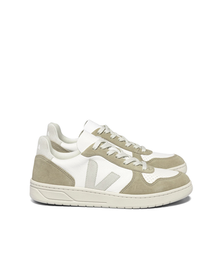 Veja V-10 Chromefree Leather Extra White / Natural Sahara