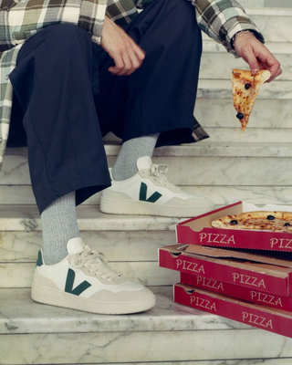 Veja V-90 Leather Extra White Cyprus