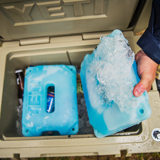 Yeti Ice 4lb Clear