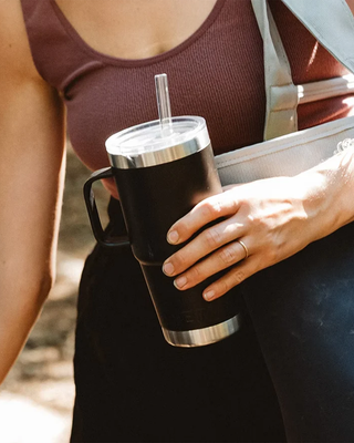 Yeti Rambler 25 Oz Straw Mug Cherry Blossom