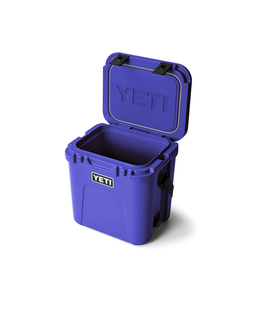 YETI Roadie 24 Cooler Ultramarine Violet