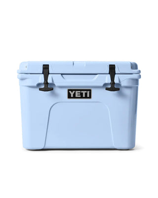 YETI Tundra 35 Cooler Light Blue – Compact Rugged Ice Chest with Permafrost™ Insulation